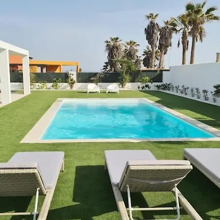 Luxury Modern Villa Lila Heated Pool Villa *